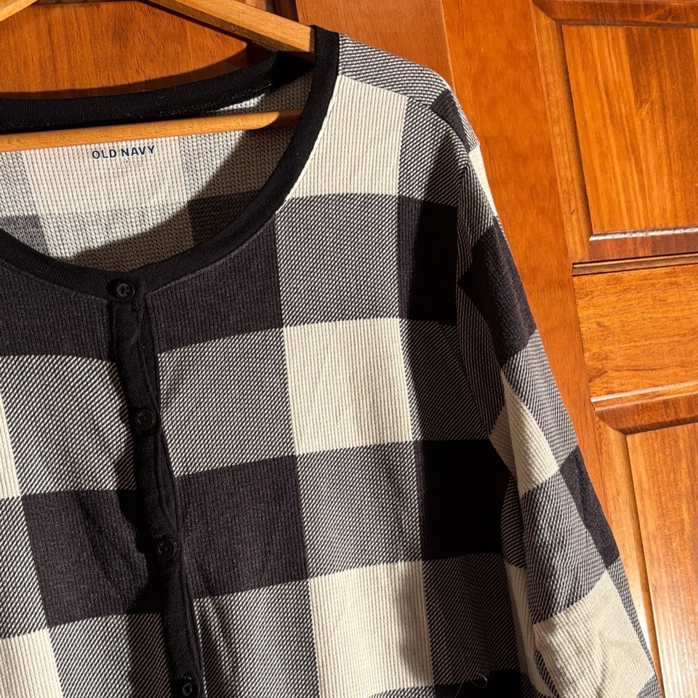 Old Navy Black and White Buffalo Check Women's One-Piece Pajama Romper - Picture 7 of 10